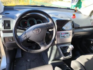 Toyota Verso 2005