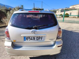 Toyota Verso 2005