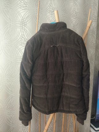 Abrigo Zara plumífero marrón Talla S