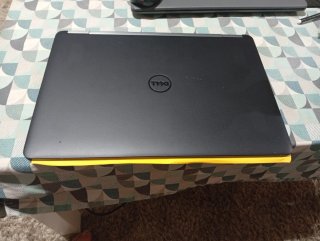 Portátil Dell Latitude 7270