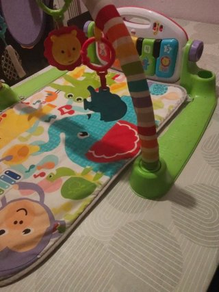 Gimnasio Bebé Pataditas Fisher Price