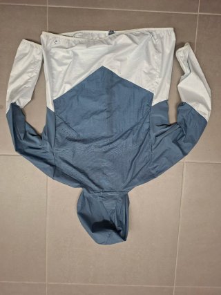 Paravientos Decathlon Gris y Blanco