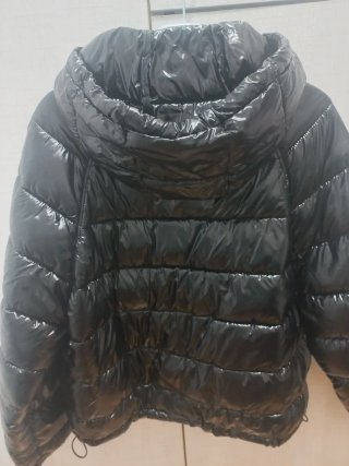 Anorak Zara efecto plastificado negro Talla XS