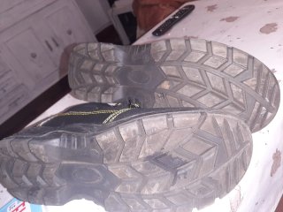 Calzado seguridad Bee Work 44