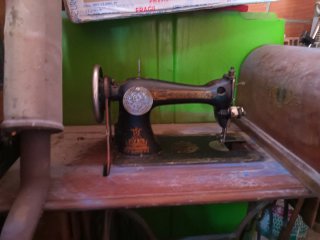 Máquina de coser Singer antigua