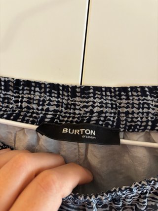 Falda Burton Estampada talla M