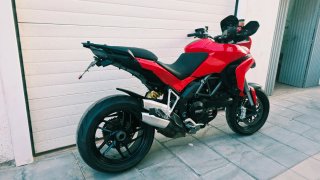 Ducati Multistrada 1200S Roja