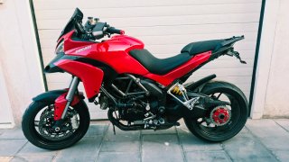 Ducati Multistrada 1200S Roja