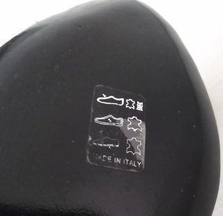 Talla 39. Zapatos de Lujo con tacón. Firma VICINI