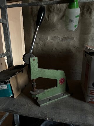 Prensa manual industrial verde