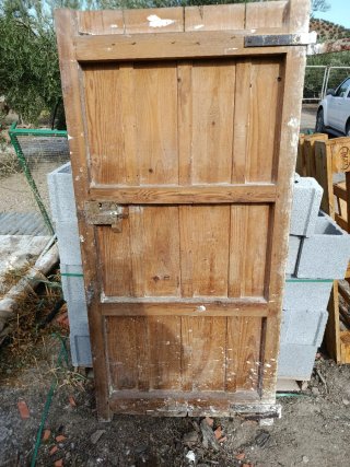 Puerta antigua de madera