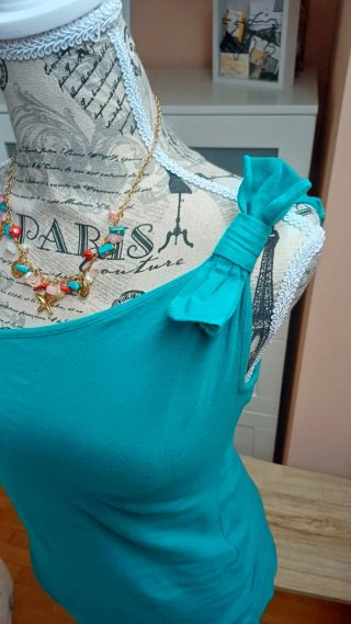 Camiseta tirante lazo