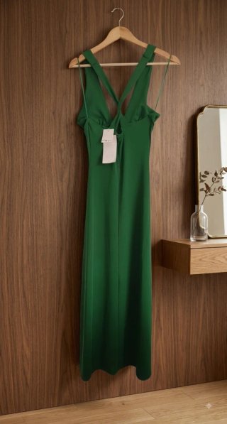 Vestido  midi Zara