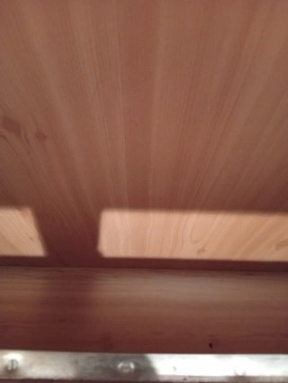 Cajonera de madera y metal