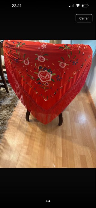 Manton de flamenca bordado
