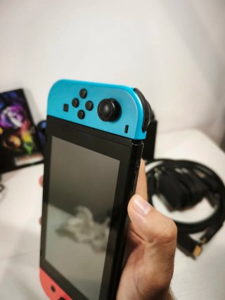 Nintendo Switch V2