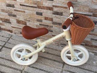 Bicicleta de equilibrio infantil Bobike