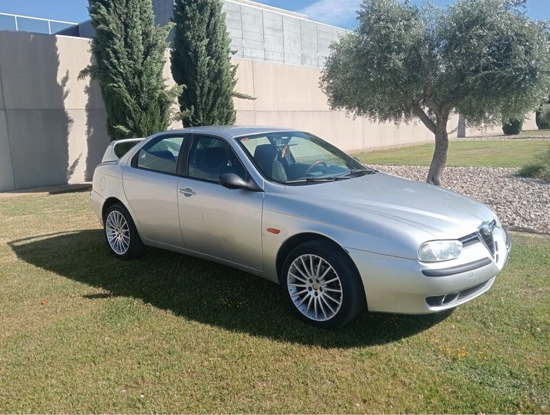 Alfa Romeo 156 - foto 1