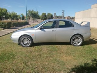 Alfa Romeo 156