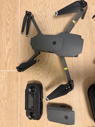 Dron DJI Mavic Pro 1 con accesorios