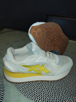 Zapatillas Onitsuka Tiger Talla 45 Blancas/Amarill