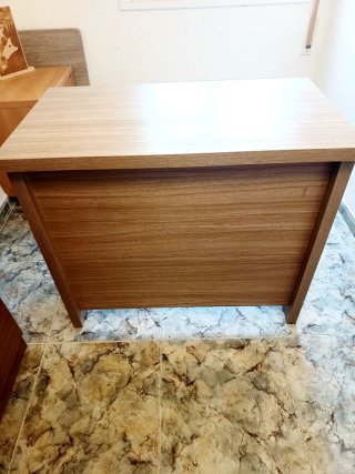 Mesa de escritorio de madera