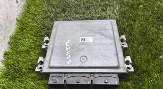 Renault 224512 s180153110a centralita motor megane