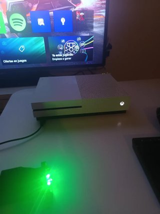 Xbox One S Blanca