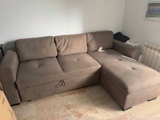 Sofá cama chaise longue con arcón