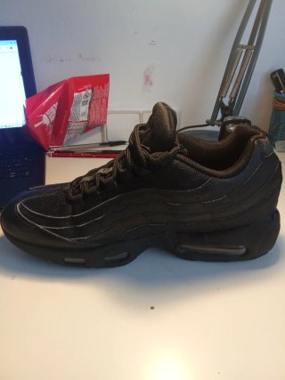 Nike Air Max 95 Negras