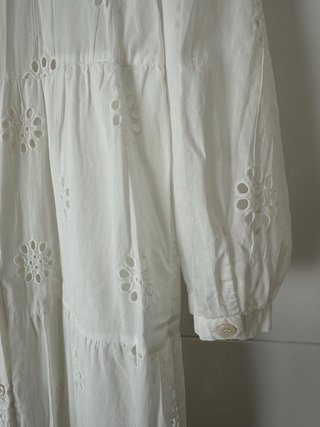 Vestido blanco Zara bordado