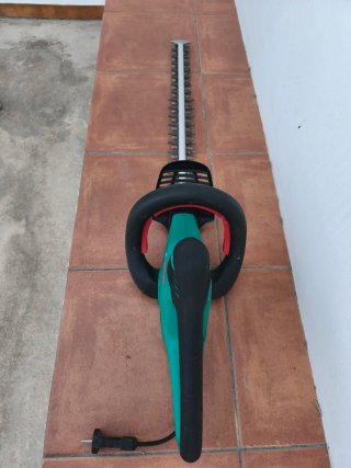 Cortasetos Bosch AHS 63-26