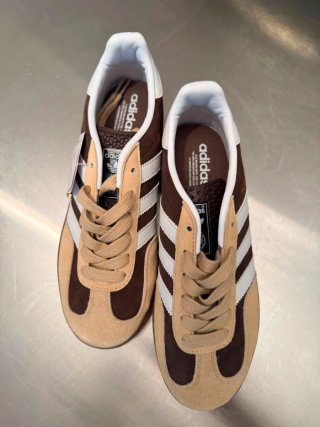 Zapatillas Adidas Gazelle Beige y Marrón Mujer
