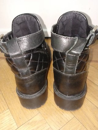 Botines de piel Zara