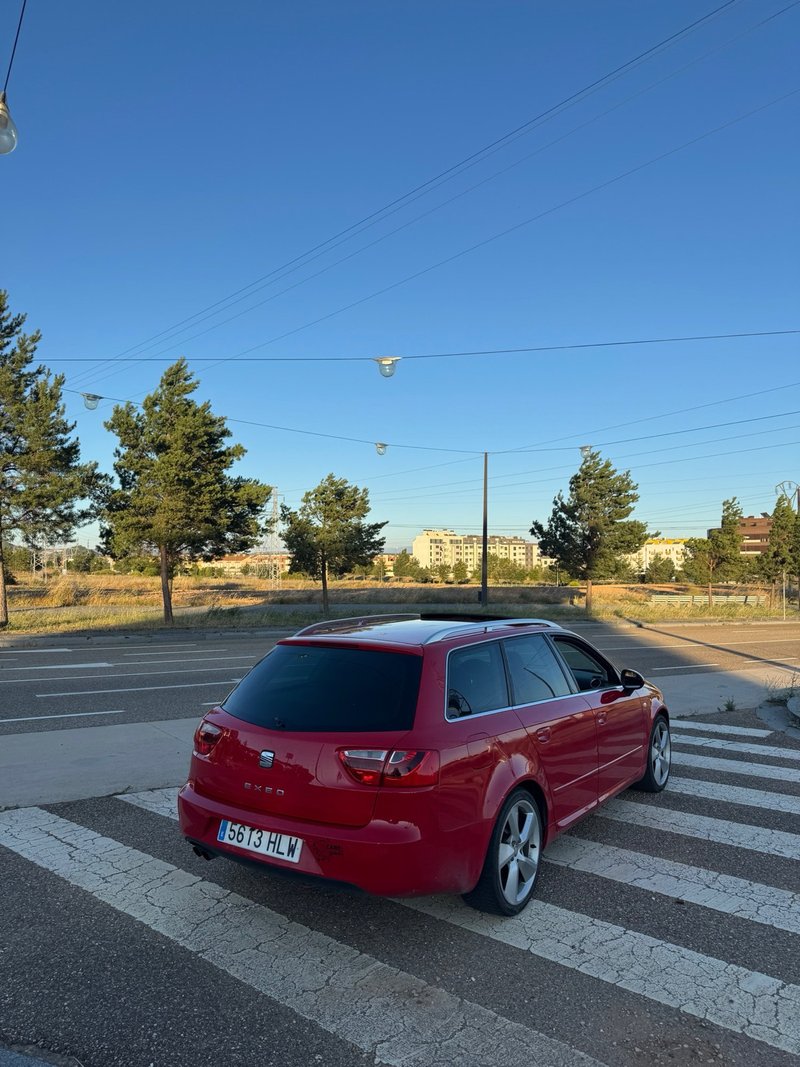 SEAT Exeo 2012 sport - foto 1