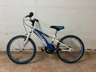 Bicicleta infantil 20 6-8 años