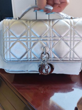 Bolso de mano Dior plateado