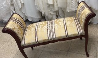 Pie de cama tapizado