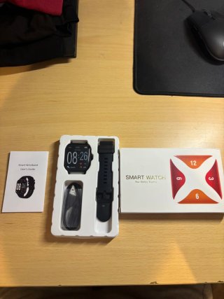 Smartwatch Negro con Cargador