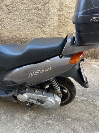Daelim NS 125 Scooter Gris