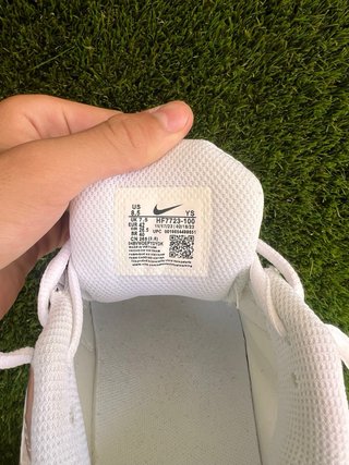 Nike Vomero 5 Blancas y Plateadas