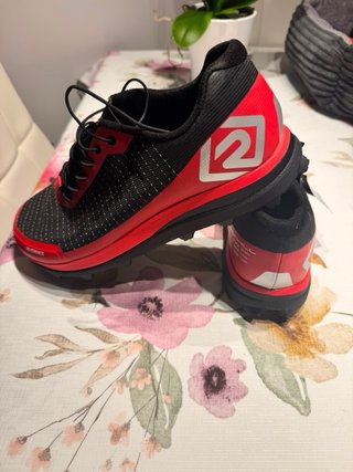 Zapatillas Michelin Negras y Rojas