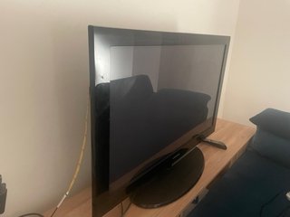 Samsung TV 42 pulgadas, funciona perfectamente