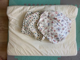 Colchón cambiador impermeable + 2 fundas