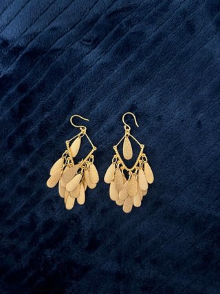 Pendientes dorados estilo boho
