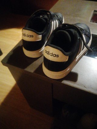 Zapatillas niña Adidas negras talla 33