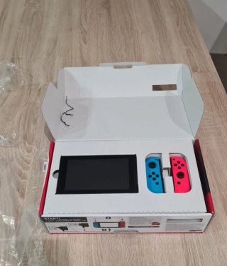 Nintendo Switch Azul/Rosa + Accesorios