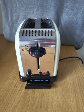 Tostadora y Hervidor Russell Hobbs Beige