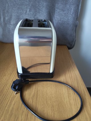 Tostadora y Hervidor Russell Hobbs Beige