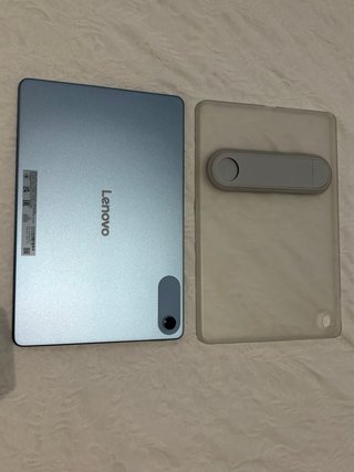 Tablet Lenovo  Tab Negra y Gris